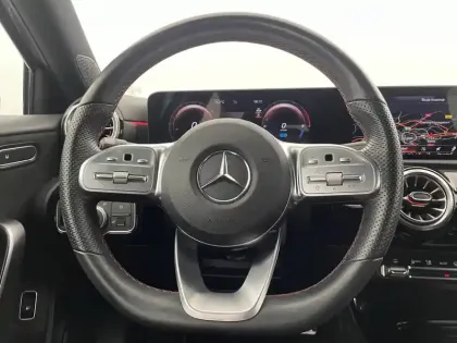 Photo 22 Mercedes Classe A  250 e 8G-DCT