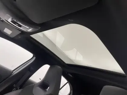 Photo 23 Mercedes Classe A  250 e 8G-DCT