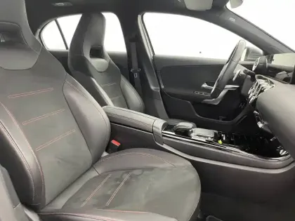 Photo 28 Mercedes Classe A  250 e 8G-DCT