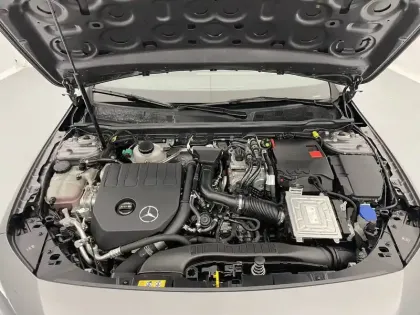 Photo 19 Mercedes Classe A  250 e 8G-DCT