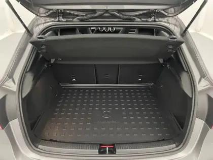 Photo 13 Mercedes Classe A  250 e 8G-DCT