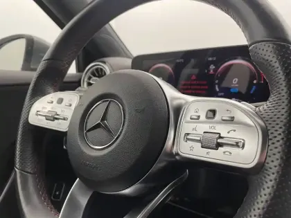 Photo 24 Mercedes Classe A  250 e 8G-DCT