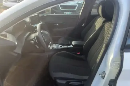 Photo 9 Peugeot 208  PureTech 100 S&S EAT8