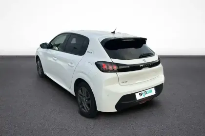 Photo 180 Peugeot 208  PureTech 100 S&S EAT8