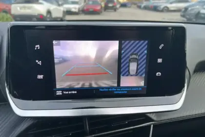 Photo 44 Peugeot 208  PureTech 100 S&S EAT8