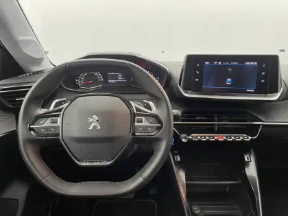 Photo 67 Peugeot 208  PureTech 100 S&S EAT8