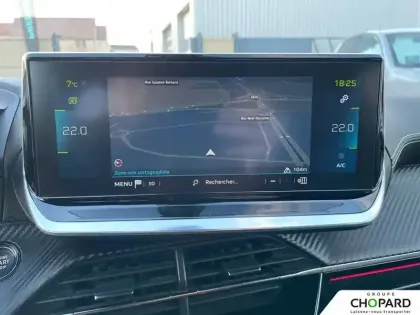 Photo 12 Peugeot 208  Electrique 50 kWh 136ch