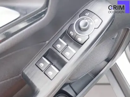 Photo 22 Ford Kuga  2.5 Duratec 190 ch FlexiFuel FHEV E85 Powershift