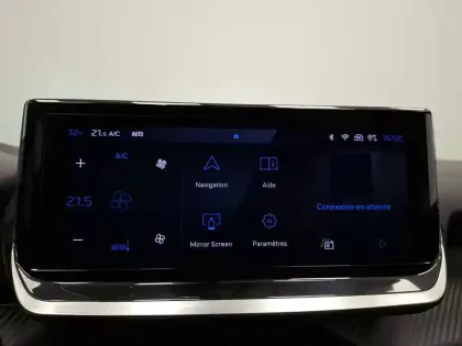 Photo 62 Peugeot 2008  Hybrid 136 e-DCS6