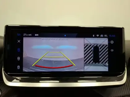Photo 100 Peugeot 2008  Hybrid 136 e-DCS6