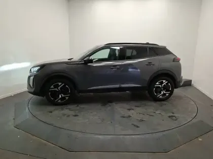 Photo 40 Peugeot 2008  Hybrid 136 e-DCS6