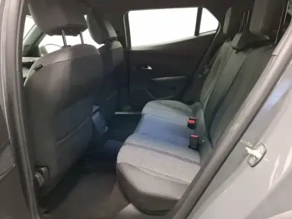 Photo 91 Peugeot 2008  Hybrid 136 e-DCS6