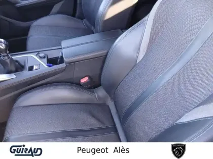 Photo 50 Peugeot 308  BlueHDi 130ch S&S BVM6
