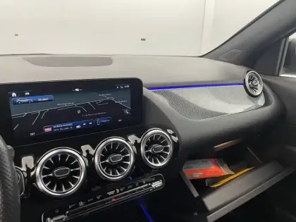 Photo 24 Mercedes GLA  250 e 8G-DCT