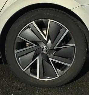 Photo 8 Skoda Superb  Combi 1.4 TSI PHEV 218 ch DSG6