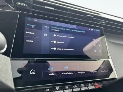 Photo 22 Peugeot 308  BlueHDi 130ch S&S EAT8