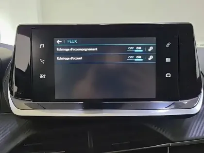 Photo 21 Peugeot 2008  BlueHDi 130 S&S EAT8