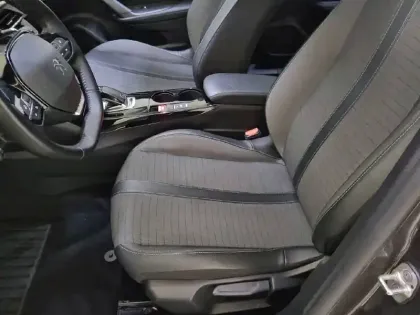 Photo 10 Peugeot 2008  BlueHDi 130 S&S EAT8