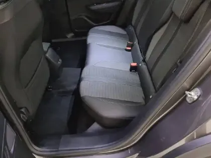 Photo 11 Peugeot 2008  BlueHDi 130 S&S EAT8