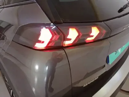 Photo 36 Peugeot 2008 Gén. II Ph1 NG Allure Pack 5