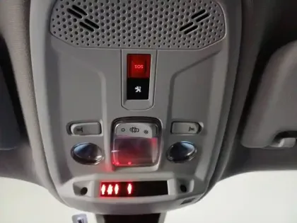 Photo 42 Peugeot 2008 Gén. II Ph1 NG Allure Pack 5