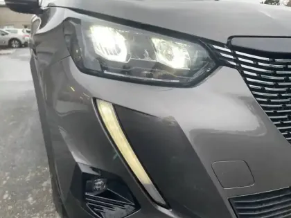 Photo 15 Peugeot 2008  BlueHDi 110 S&S BVM6