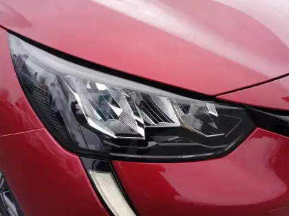 Photo 15 Peugeot 208  PureTech 100 S&S EAT8