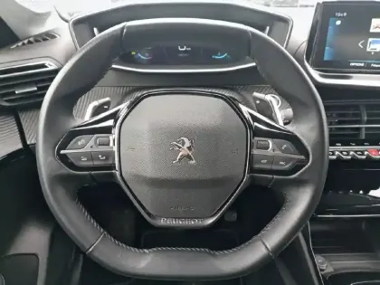 Photo 8 Peugeot 208  PureTech 100 S&S EAT8