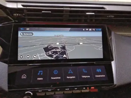 Photo 40 Peugeot 308  PHEV 180 e-EAT8