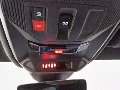 Photo 47 Peugeot 308  PHEV 180 e-EAT8