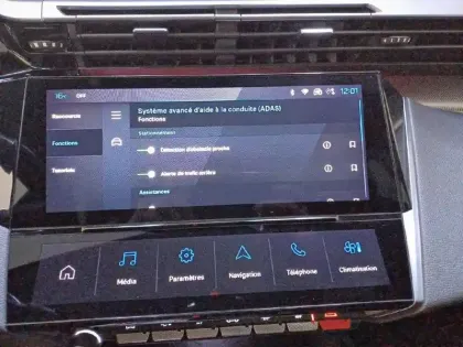 Photo 41 Peugeot 308  PHEV 180 e-EAT8