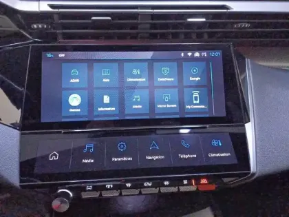 Photo 44 Peugeot 308  PHEV 180 e-EAT8