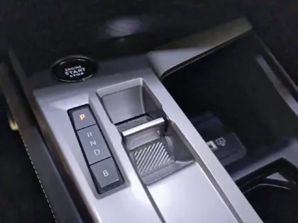 Photo 34 Peugeot 308  PHEV 180 e-EAT8