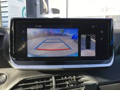 Photo 40 Peugeot 208  Hybrid 100 e-DCS6