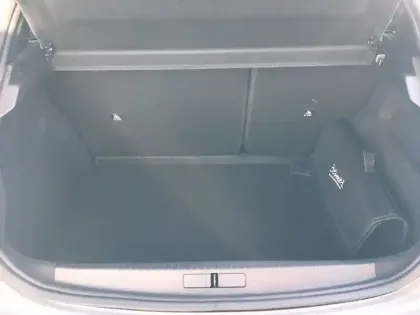 Photo 55 Peugeot 208  Hybrid 100 e-DCS6