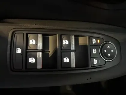 Photo 27 Mitsubishi Eclipse  Cross 87 kWh 218