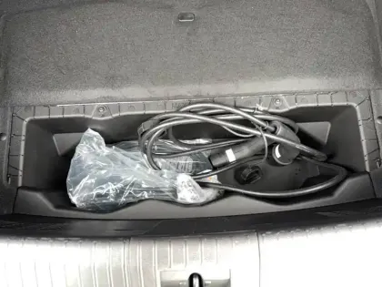 Photo 19 Renault Megane Gén. V (BCB) Ph1 Evo Iconic 5