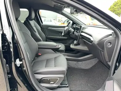 Photo 21 Renault Megane Gén. V (BCB) Ph1 Evo Iconic 5