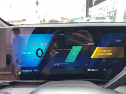 Photo 38 Renault Megane  E-Tech 220 ch autonomie confort GSR2