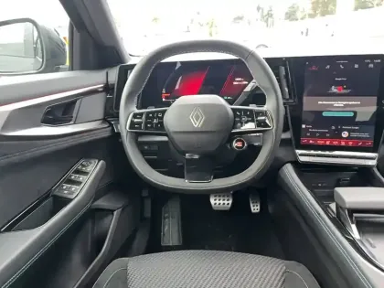 Photo 12 Renault Austral  E-Tech full hybrid 200 GSR2