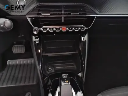 Photo 13 Peugeot 208  Electrique 50 kWh 136ch