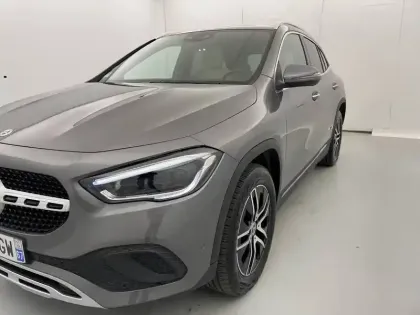 Photo 32 Mercedes GLA  250 e 8G-DCT