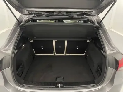 Photo 13 Mercedes GLA  250 e 8G-DCT