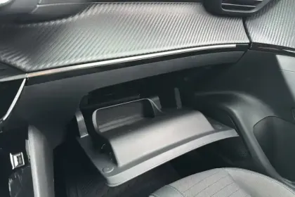 Photo 21 Peugeot 2008  PureTech 130 S&S EAT8