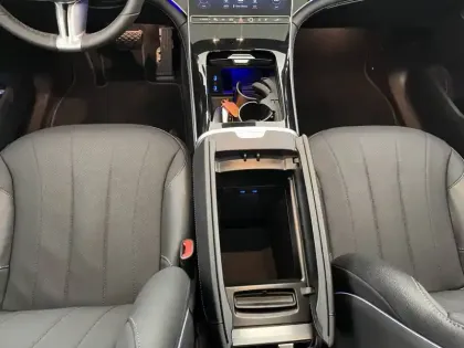 Photo 94 Mercedes EQE  SUV 350+