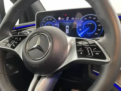 Photo 23 Mercedes EQE  SUV 350+