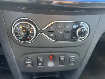 Photo 24 Dacia Sandero  TCe 100