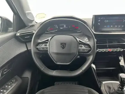 Photo 8 Peugeot 208  PureTech 100 S&S BVM6