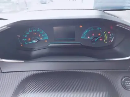 Photo 9 Peugeot 208  Electrique 50 kWh 136ch