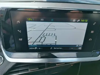 Photo 19 Peugeot 208  Electrique 50 kWh 136ch